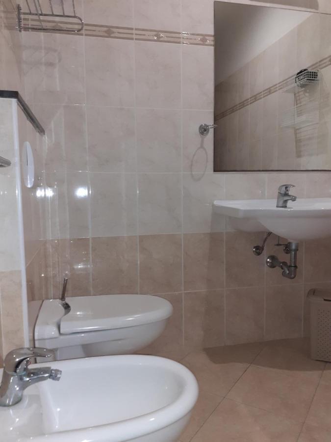 Hotel Brooklyn Римини Екстериор снимка